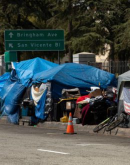Parents want to prohibit homeless encampments near schools