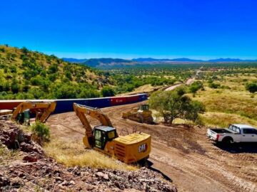 Arizona’s Innovative Solution: Shipping Containers Secure Gaps in US-Mexico Border