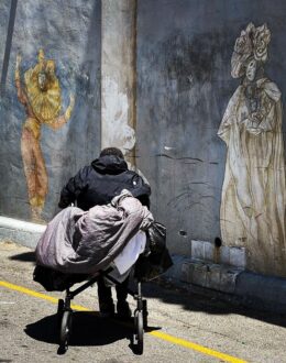 The Latino community registers a substantial increase in homelessness