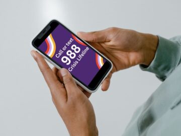 988 Lifeline ve un aumento en su uso en los primeros meses