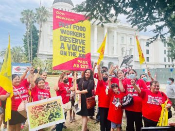 California voters to decide if fast food worker law takes effect