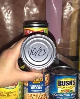 When to throw away a product due to an food expiration date