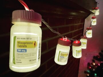 Retail pharmacies can offer abortion pills, FDA says