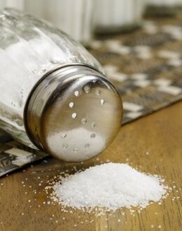 Excessive salt consumption can also lead to kidney problems