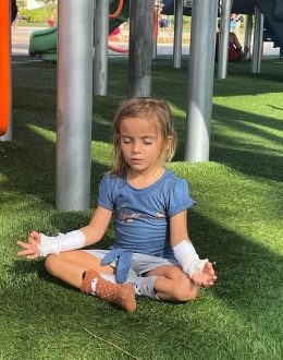 Biden calls for ban of online ads targeting children