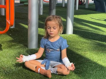 Biden calls for ban of online ads targeting children