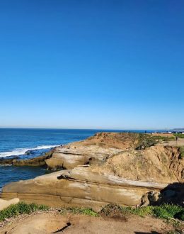 8 dead after smuggling boats capsize off San Diego coast