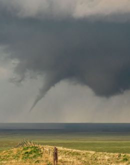Rare tornado near Los Angeles rips building roofs; 1 injured