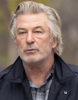 DA stands by prosecutor in Alec Baldwin set-shooting case