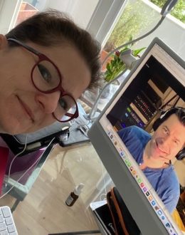 Gender pay gap in U.S. hasn’t changed much in two decades