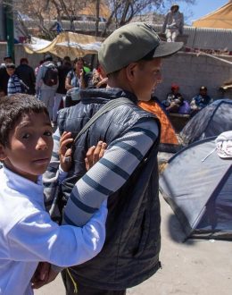 Mexico investigates 8 over deadly fire at migrant facility