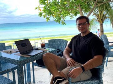 End of remote work: Some high-profile companies really want workers in offices