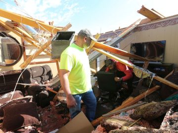 Mississippi tornado recovery tough for low-income residents
