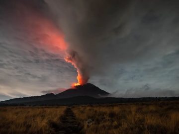 Mexicans Near Popocatepetl Prepare to Evacuate