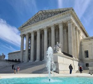 Supreme Court leaves student loan settlement in place