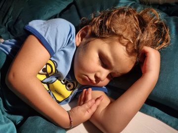 Unveiling the Secrets of Dreaming: Exploring the Exciting Connection Between Past, Present, and Future