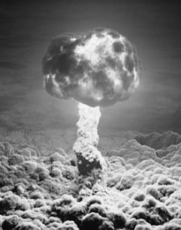 The Debt of the Movie ‘Oppenheimer’ to Hispanics