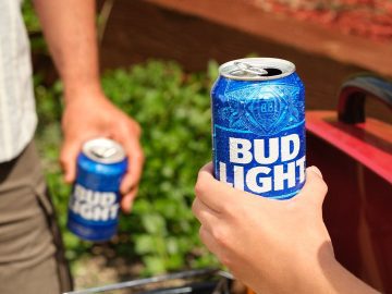 Layoffs at Bud Light caused by an Influencer and the Dominance of Modelo Especial