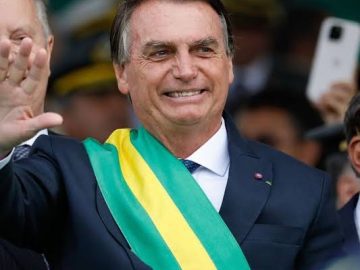 Brazil’s Bolsonaro accused by ex-aide’s lawyer of ordering sale of jewelry given as official gift