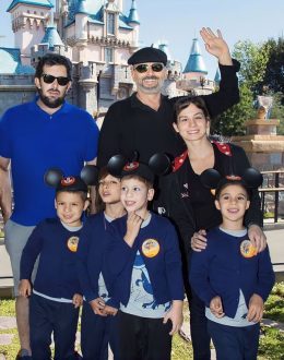 Miguel Bosé robbed, bound along with children at Mexico City house