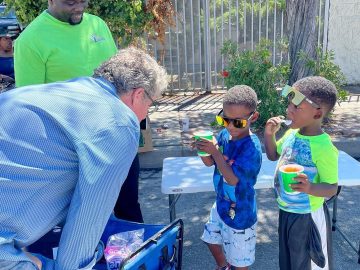 L.A. ‘food desert’ program will expand to Harbor City, Watts