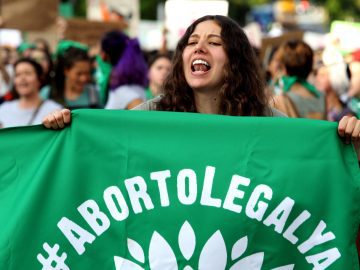 Mexico decriminalizes abortion, extending Latin American trend of widening access to procedure