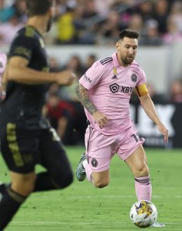 Messi has 2 assists in front of star-studded crowd in Los Angeles as Inter Miami beats LAFC 3-1