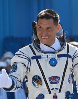 3 astronauts return to Earth after a year in space. NASA’s Frank Rubio sets US space record