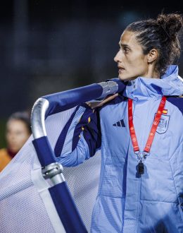 Spain players arrive at camp after Hermoso accuses federation of threatening World Cup winners