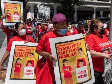 6% of fast-food workers in California are Latinx; Newsom signs law to raise their minimum wage to $20 per hour