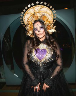 Jessica Alba teamed up with Lil’ Libros to celebrate the Day of the Dead