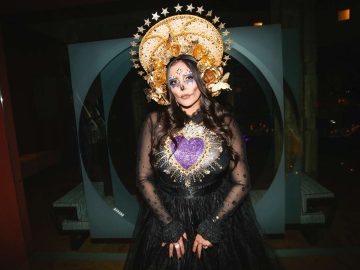 Jessica Alba teamed up with Lil’ Libros to celebrate the Day of the Dead