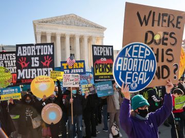 As Mexico expands abortion access, activists support reproductive rights at the U.S. border