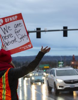 75,000 Kaiser health care workers go on a 3 day strike