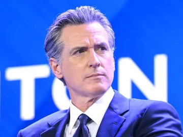 Gov. Newsom rejects bill to give unemployment checks to striking workers