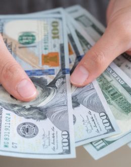 Less saving, more spending, that is the economy of Americans