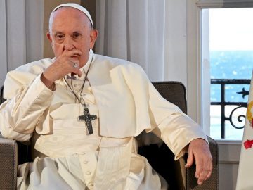 Pope says priests can bless same-sex unions, requests should not be subject to moral analysis