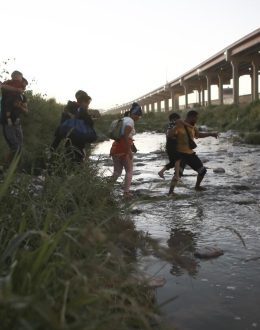 More chaos, more danger, the reality of the thousands of migrants seeking to enter the US