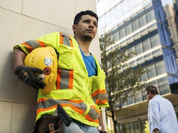 Construction employment is booming; Latinos represent 28% of the workforce