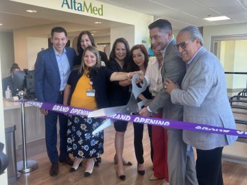 Dr. Efrain Talamantes: “La comunidad debe saber que el acceso a la salud es un derecho que se han ganado.”