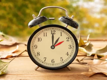 Daylight saving time: What sleep experts say about “losing” an hour