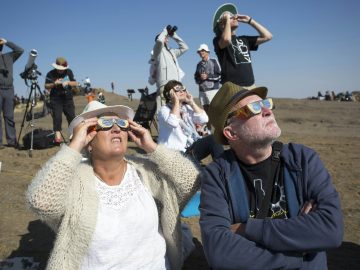 How & Where To See April’s Partial Solar Eclipse From Los Angeles