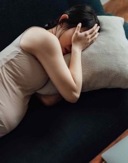 Stress during pregnancy can lead to early maturation of first-born daughters