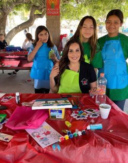 Lizzie Lopez: “I am not naive, I know I can’t fix the world, I do it to at least fix what we see at the moment.”