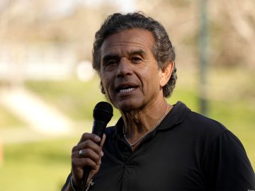 Villaraigosa: “Franky is an example that there are second chances and being an example for young people.”