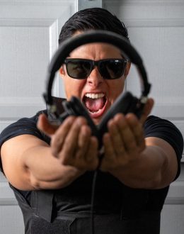 Elijah Herrtz: “If I can make one person feel better with my music, it’s a victory for me.”