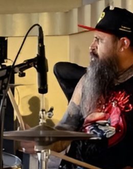 Don Diavlo: “What stays with me are my daughter’s eyes watching me play on stage.”