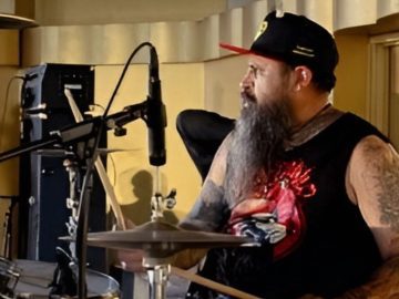 Don Diavlo: “What stays with me are my daughter’s eyes watching me play on stage.”