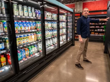 California lost 222 big employers in 4 years, 3rd-most in the US