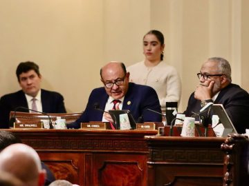 Lou Correa: “Immigration policy is hypocrisy. The United States needs Mexico and Mexico needs the United States.”